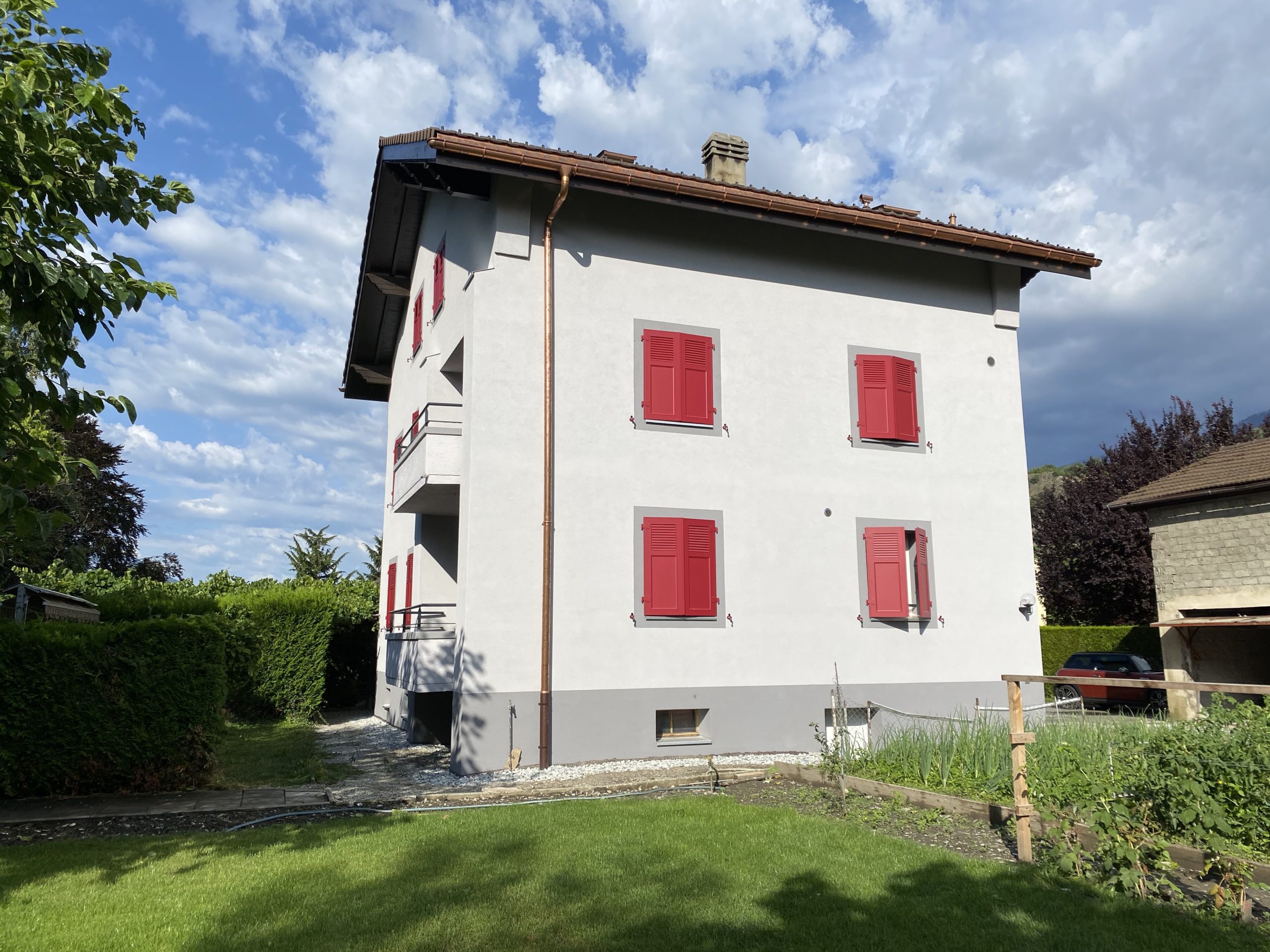 Isolation Façade Valais : Comment Valoriser votre Bien Immobilier (Exemple à Uvrier)