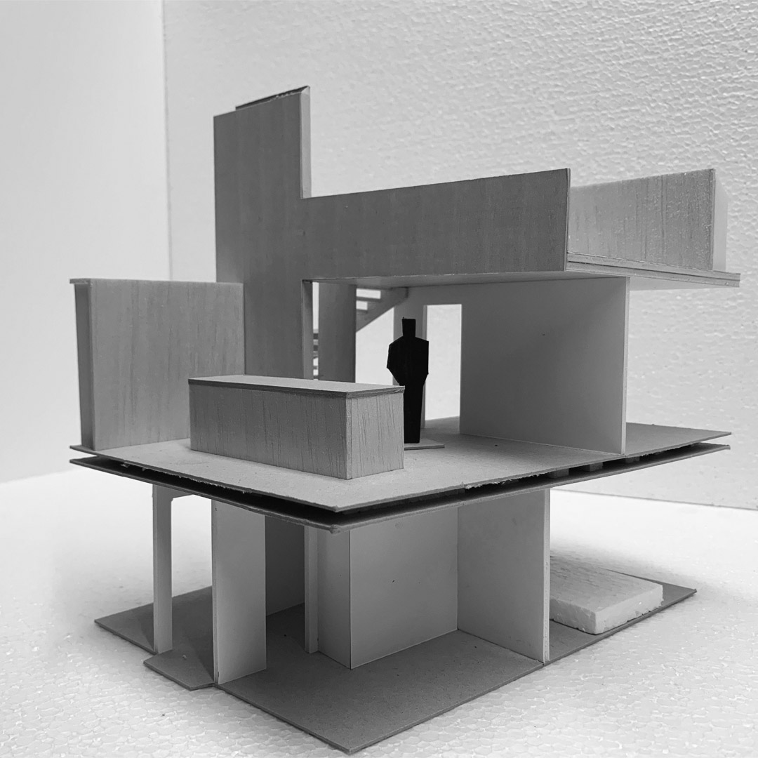 Maquette d'étude de l'organisation spatiale intérieure de la transformation d'une grange en habitation.